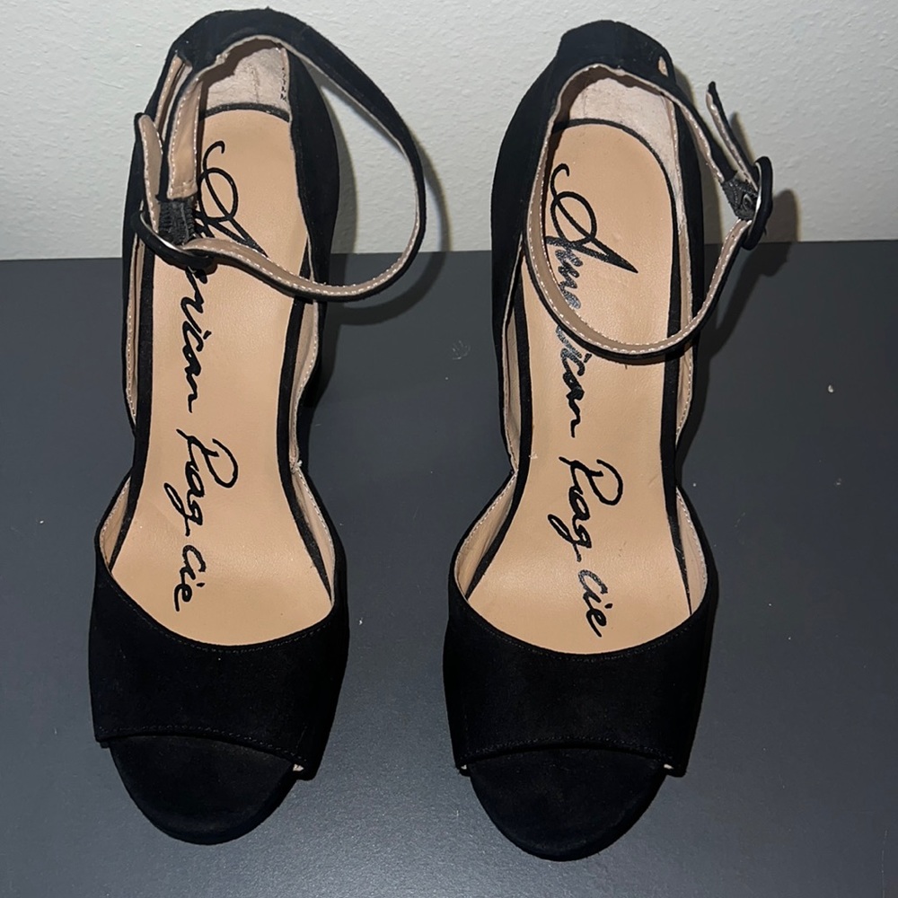 Black suede women’s block heels, size 7